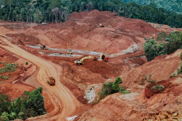 Ondoafi Papua, Roliyanus Tapatkeding Dukung Pengelolaan Tambang Nikel Guna Kemajuan Papua