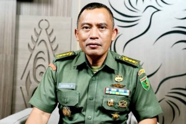 Waspada Hoaks OPM, TNI : Rumah Bupati Puncak yang Dibakar Bukan Pos Militer