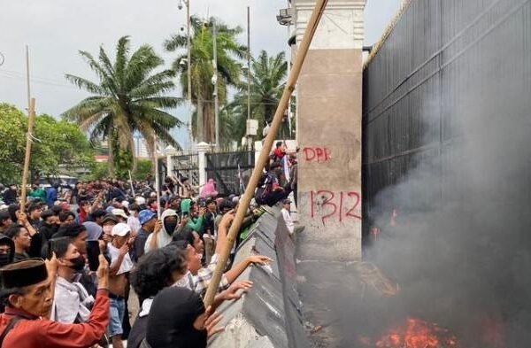 Mahasiswa dan Pemuda Tegaskan Demo Ricuh Bukan Solusi